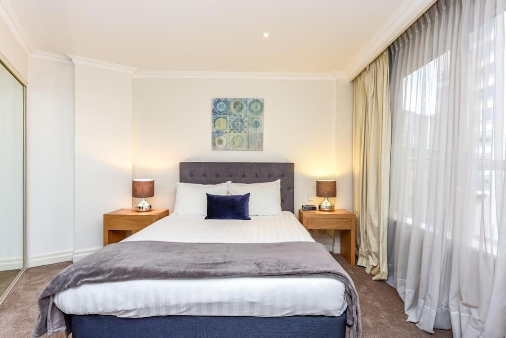 Huge Exec -fantastic Cbd Location B21001